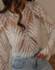 Top Suzie blanc en dentelle et perles manches longues (vue 8)