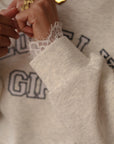 Sweat gris femme col rond inscription Lovely girl (vue 6)