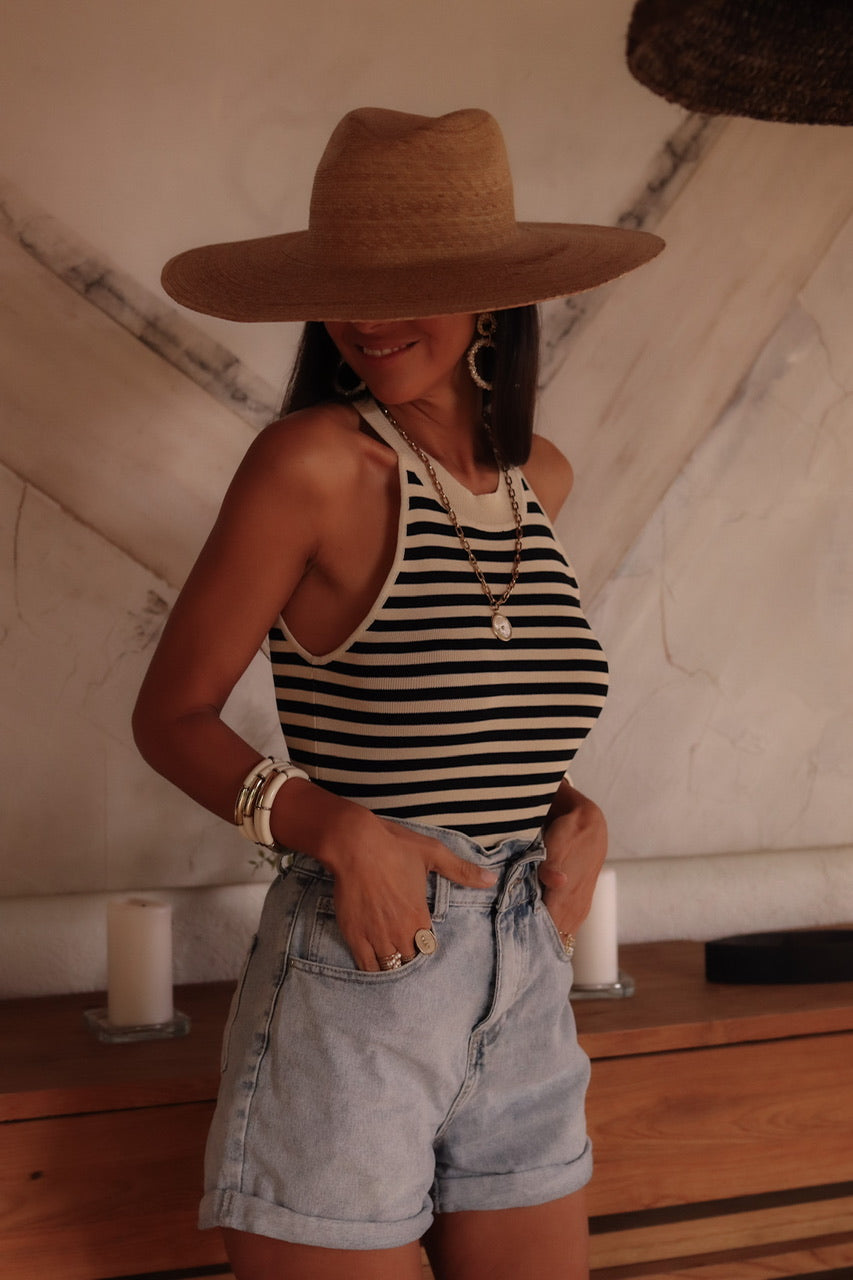 Top Jill beige et noir