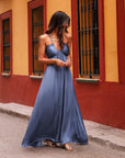Robe Zélia longue bleu nuit satinée dos nu