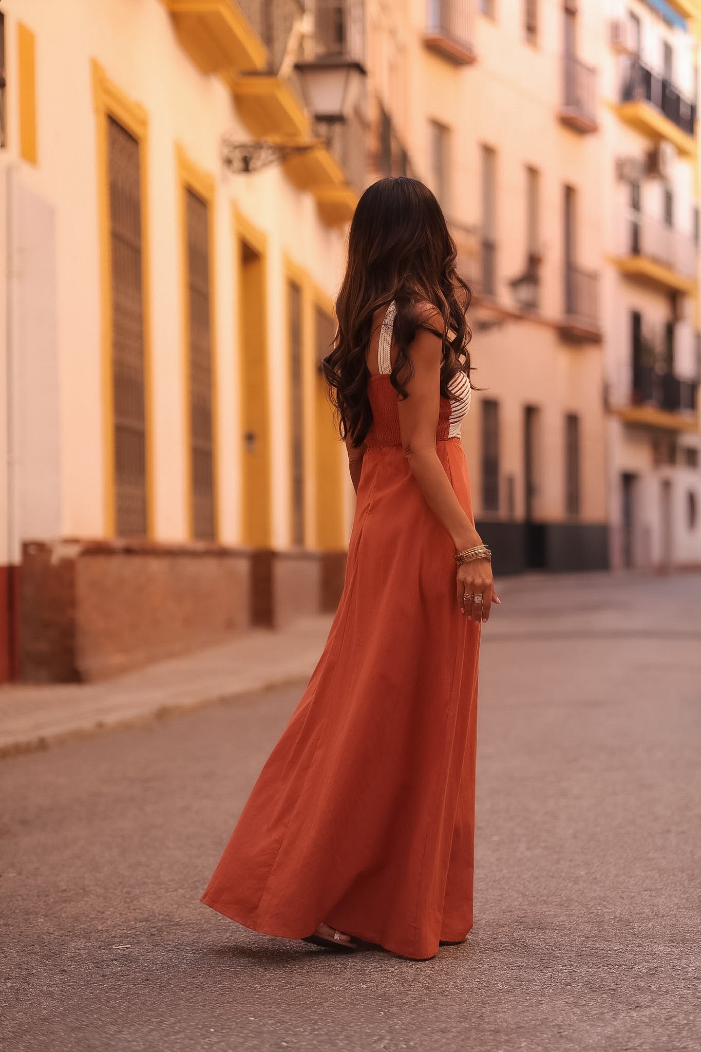 Robe femme longue terracotta avec haut à cordes écrues (vue 8)