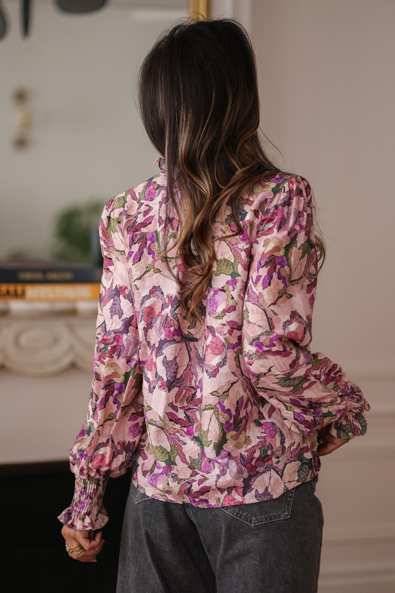 Blouse femme à fleurs manches longues avec volant (vue 7)