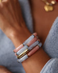Bracelet femme bleu et rose élastique (vue 4)
