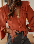 Blouse femme terracotta manches longues col V à volants (vue 4)