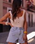 Short femme en jean bleu clair taille haute avec bord brodé Sohan (vue 2)