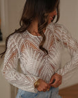 Top Suzie blanc en dentelle et perles manches longues (vue 4)