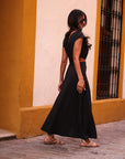 Robe femme noire asymétrique à fente manches courtes Roma (vue 3)