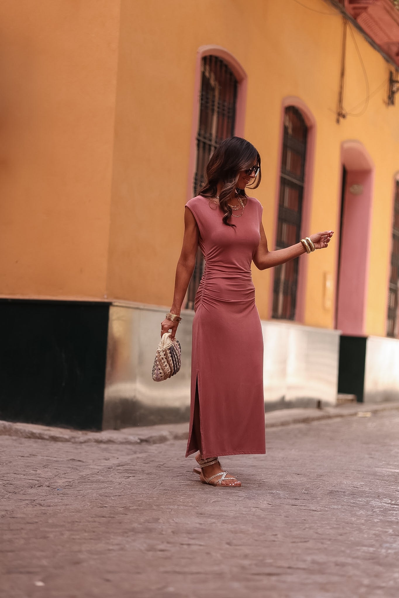 Robe longue Maia vieux rose, col rond et fentes latérales (vue 4)