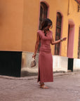 Robe longue Maia vieux rose, col rond et fentes latérales (vue 4)