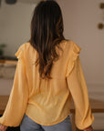 Blouse manches longues femme jaune col V à volants (vue 5)