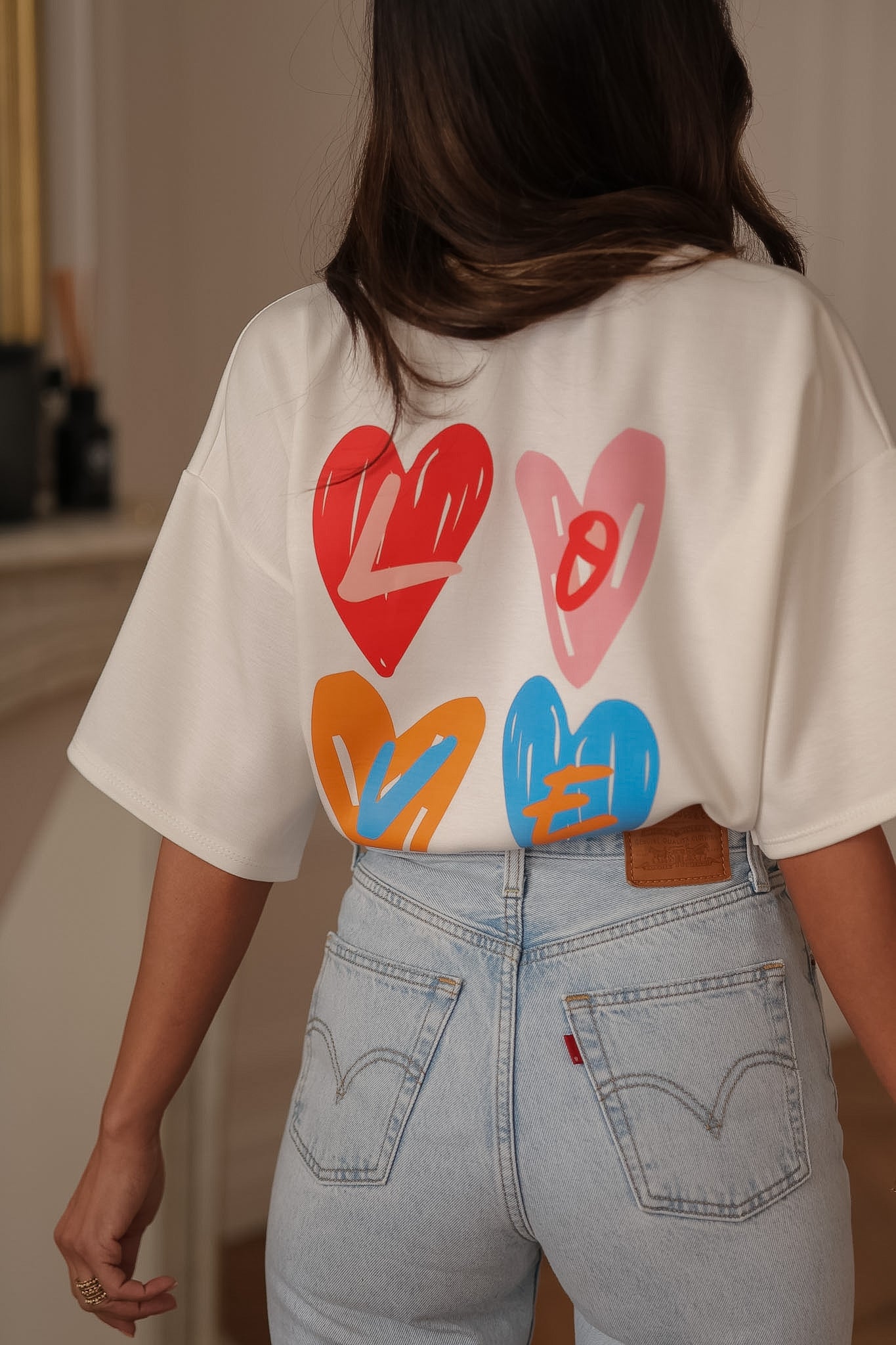 Tee-shirt femme blanc imprimé Love et cœurs (vue 7)