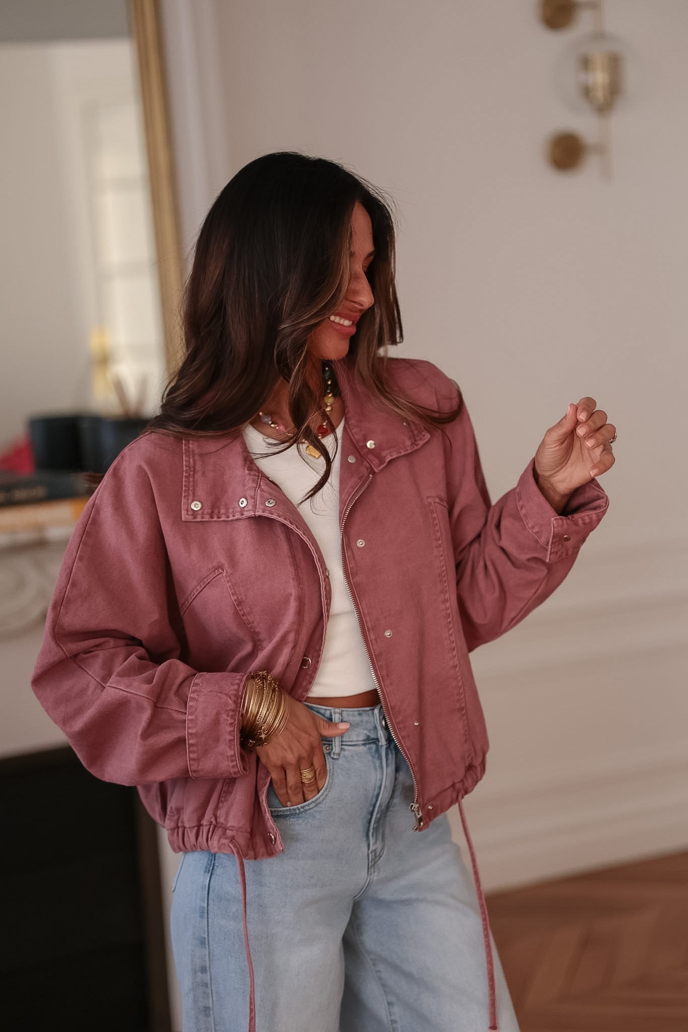 Veste femme en jean rose foncé zippée avec poches (vue 7)