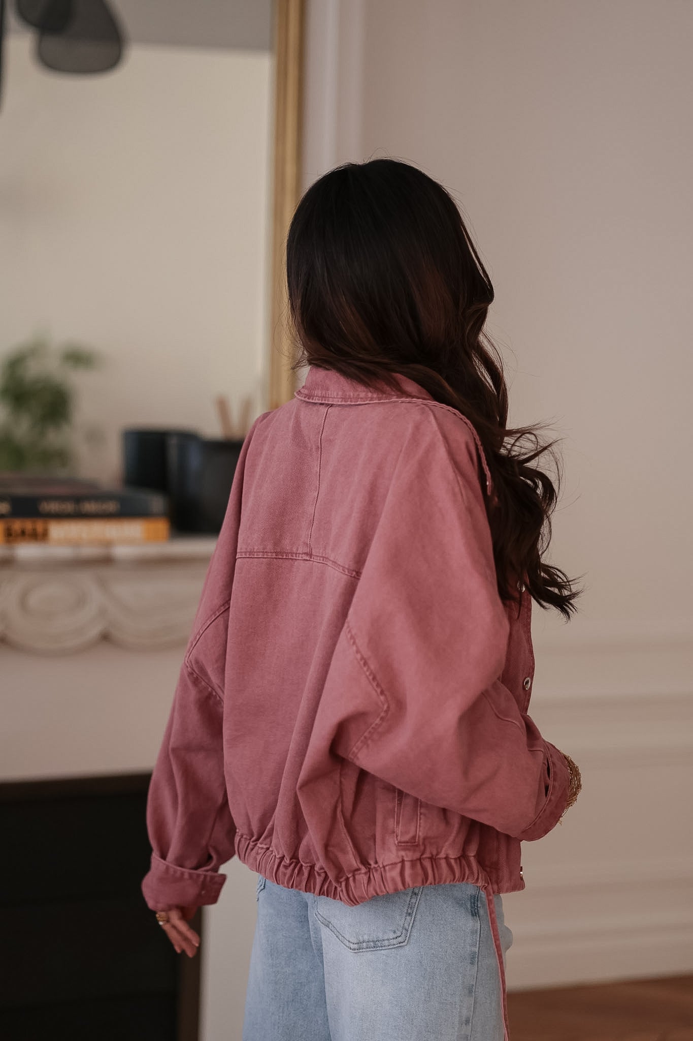 Veste femme en jean rose foncé zippée avec poches (vue 8)